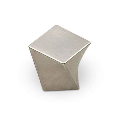 Richelieu 1" Long Twisted Square Knob in Brushed Nickel