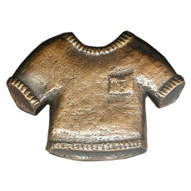 Novelty Hardware Shirt Knob in Antique Brass
