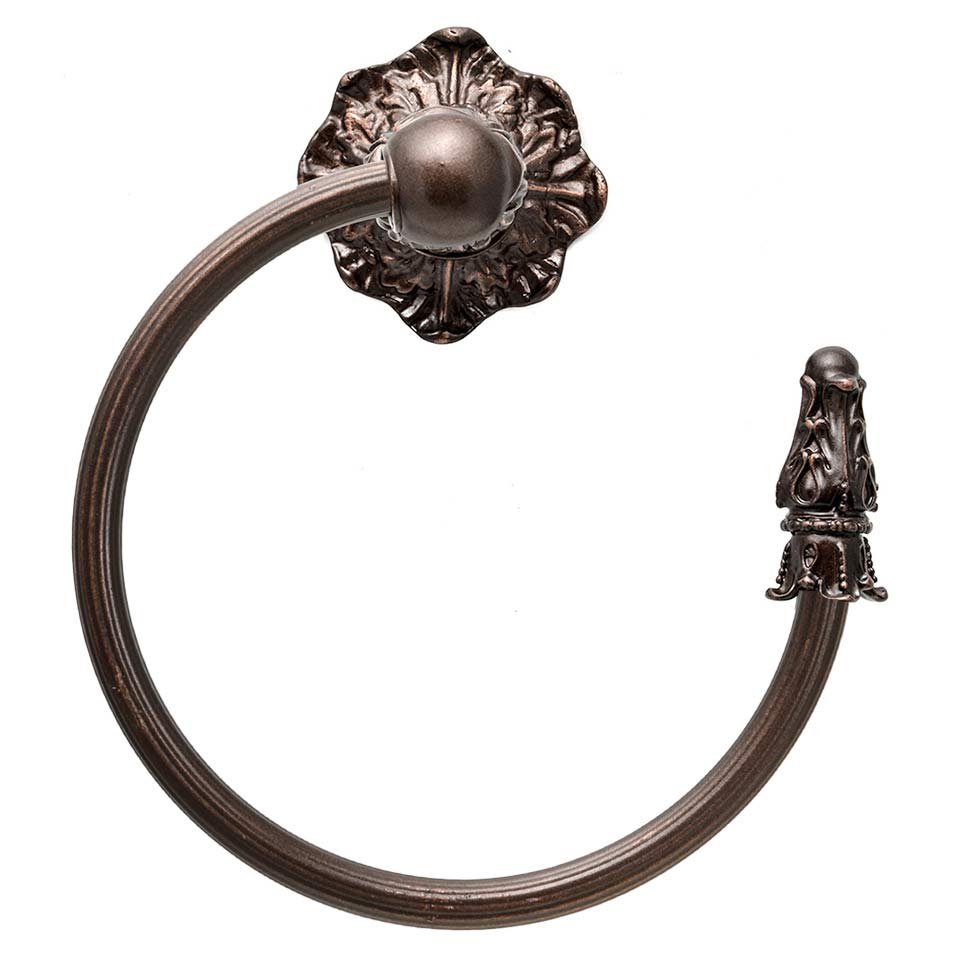 Carpe Diem Acanthus Swing Towel Reeded Ring Right Renaissance Style in Antique Brass