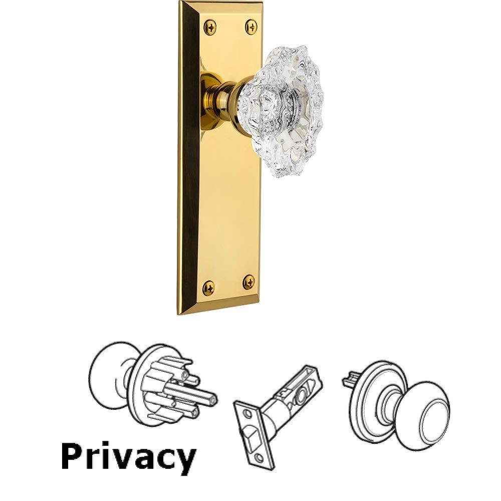 Grandeur Complete Privacy Set - Fifth Avenue Plate with Crystal Biarritz Knob in Lifetime Brass