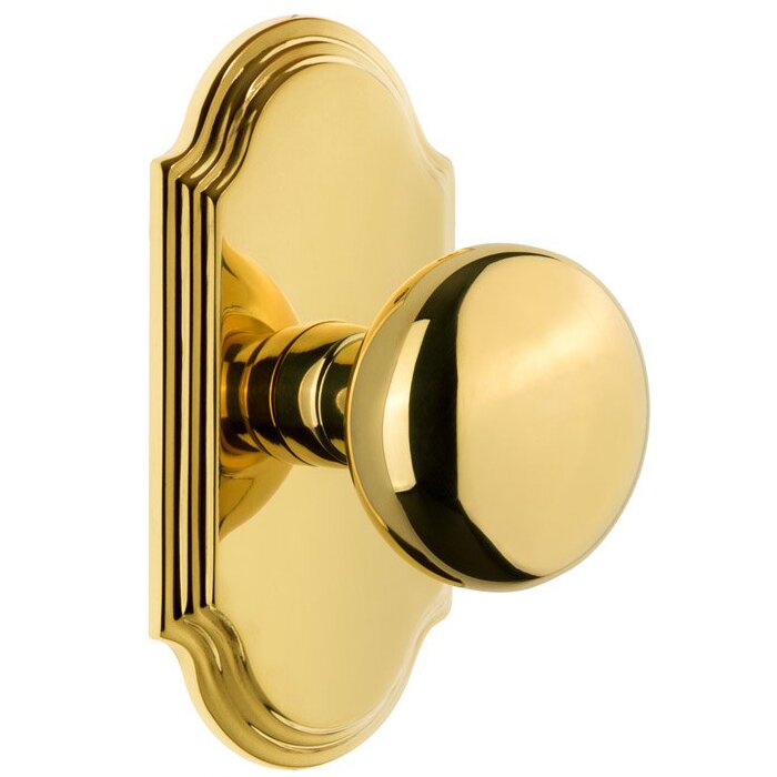 Grandeur Grandeur Arc Plate Passage with Fifth Avenue Knob in Polished Brass