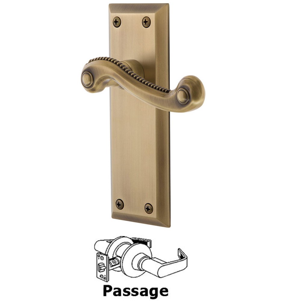 Grandeur Passage Fifth Avenue Plate with Newport Right Handed Lever in Vintage Brass