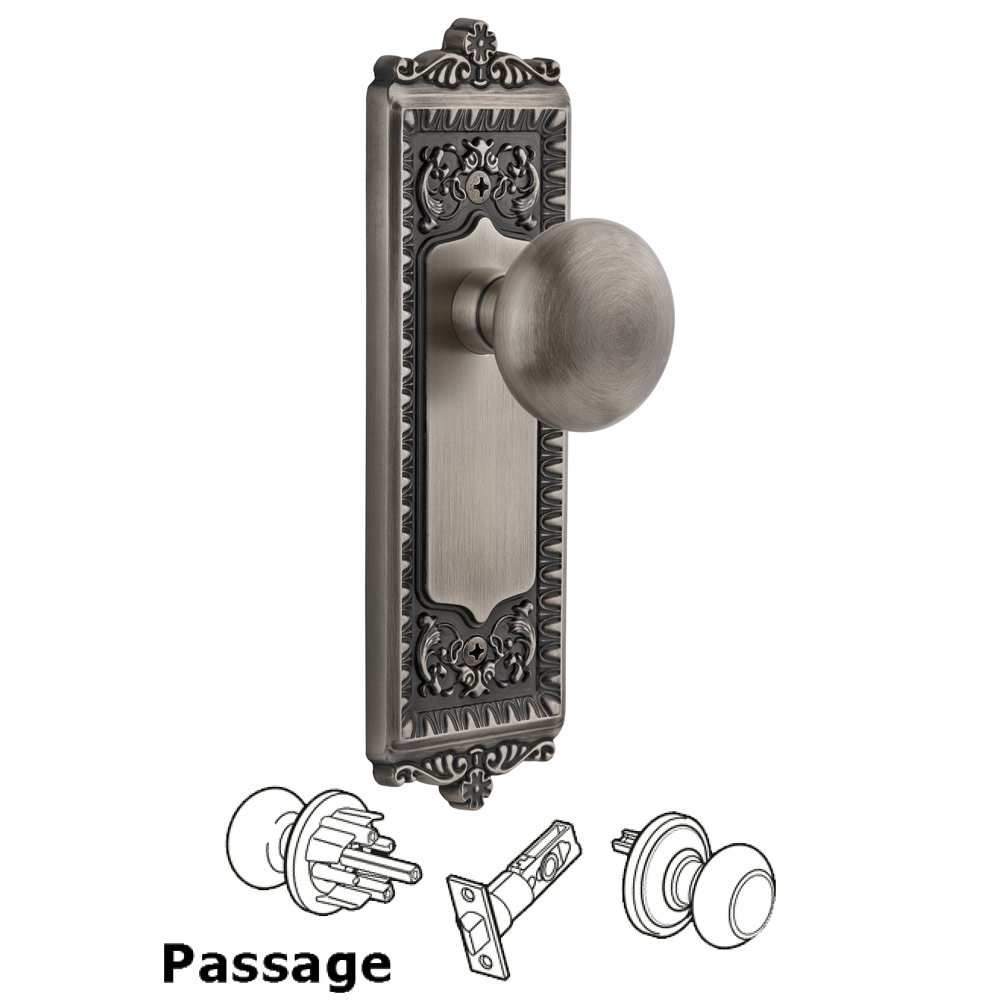 Grandeur Windsor Plate Passage with Fifth Avenue knob in Antique Pewter