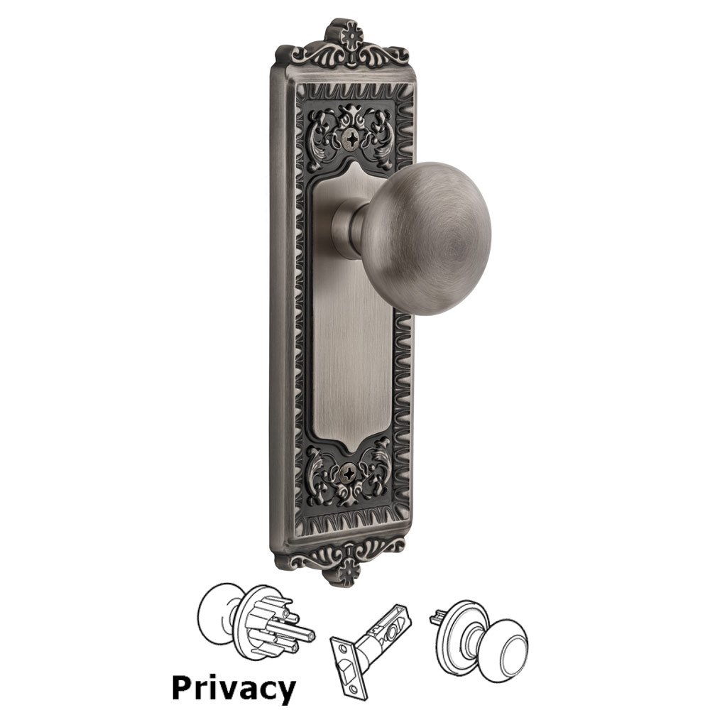 Grandeur Windsor Plate Privacy with Fifth Avenue knob in Antique Pewter