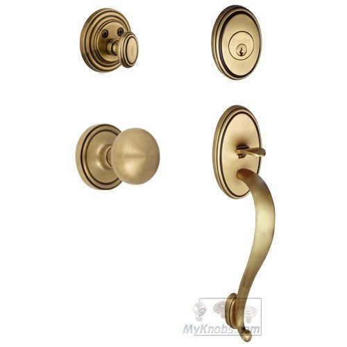 Grandeur Georgetown Rosette with "S" Grip and Fifth Avenue Knob in Vintage Brass