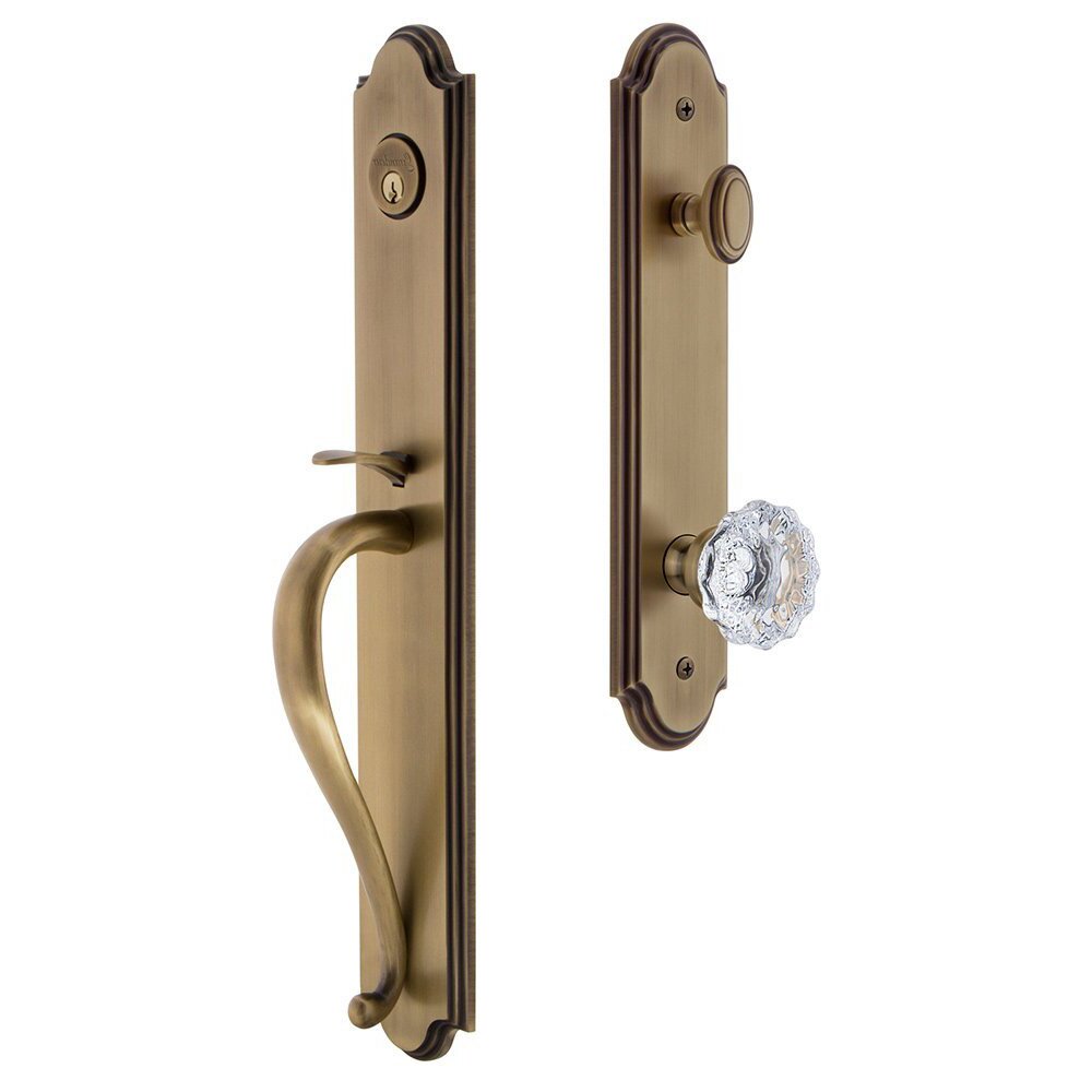 Grandeur Arc One-Piece Handleset with S Grip and Fontainebleau Knob in Vintage Brass