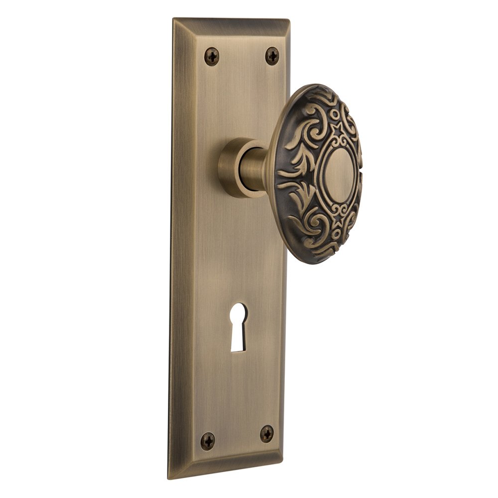 Nostalgic Warehouse Passage New York Plate with Keyhole and Victorian Door Knob in Antique Brass