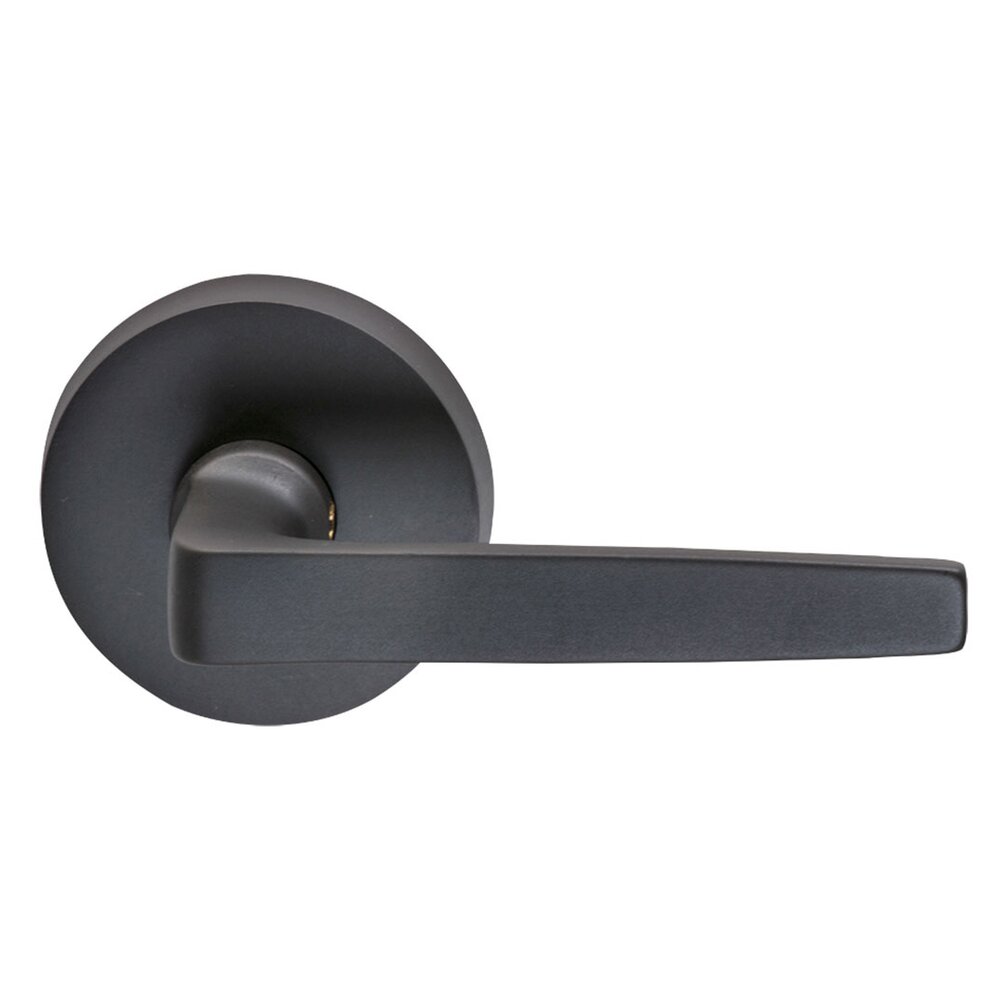 Omnia Hardware Passage Chicago Right Handed Lever with Plain Rosette in Oil Rubbed Bronze Lacquered