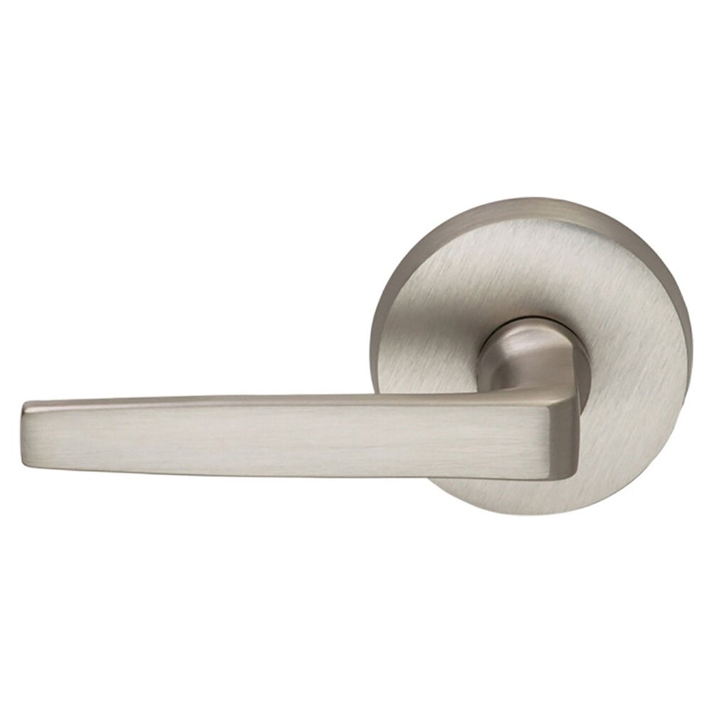 Omnia Hardware Passage Chicago Left Handed Lever with Plain Rosette in Satin Nickel Lacquered