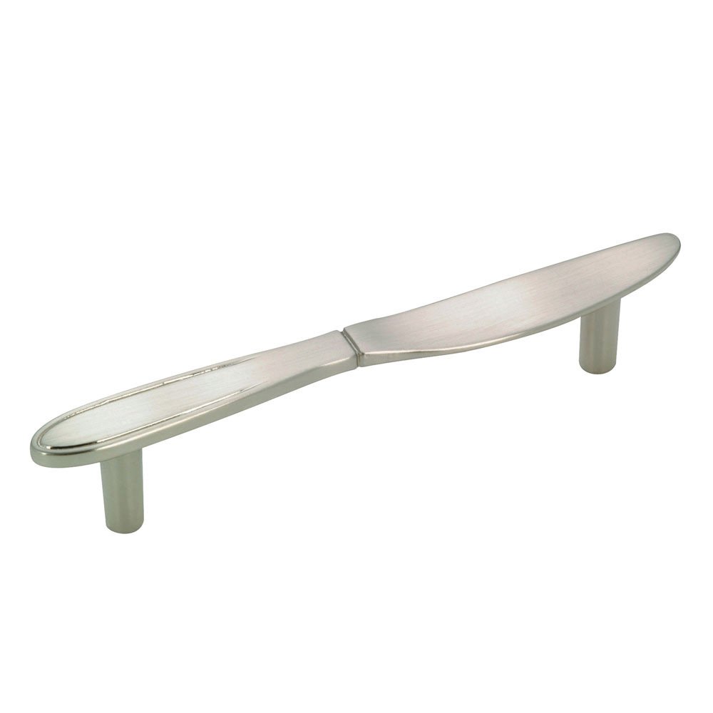 Richelieu 3 3/4" Centers Knife Bar Pull in Brushed Nickel