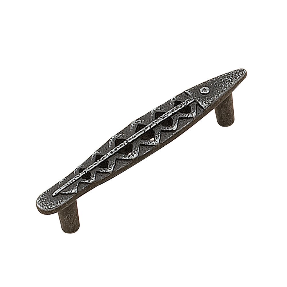 Richelieu 3" Centers Fish Bar Pull with Zigzag Pattern in Antique Iron