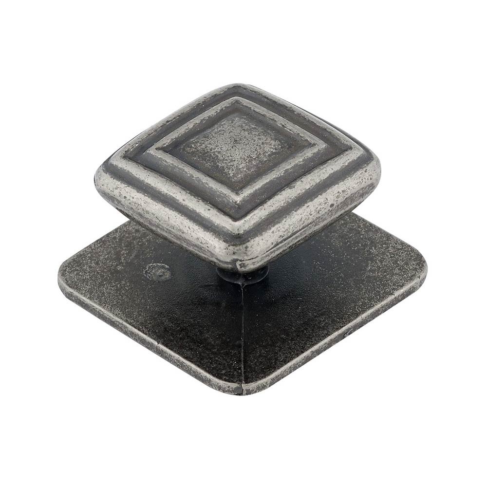 Richelieu 1 3/4" Square Knob In Western Pewter
