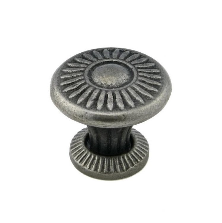 Richelieu 1 1/4" Round Traditional Cast Iron Knob in Natural Iron